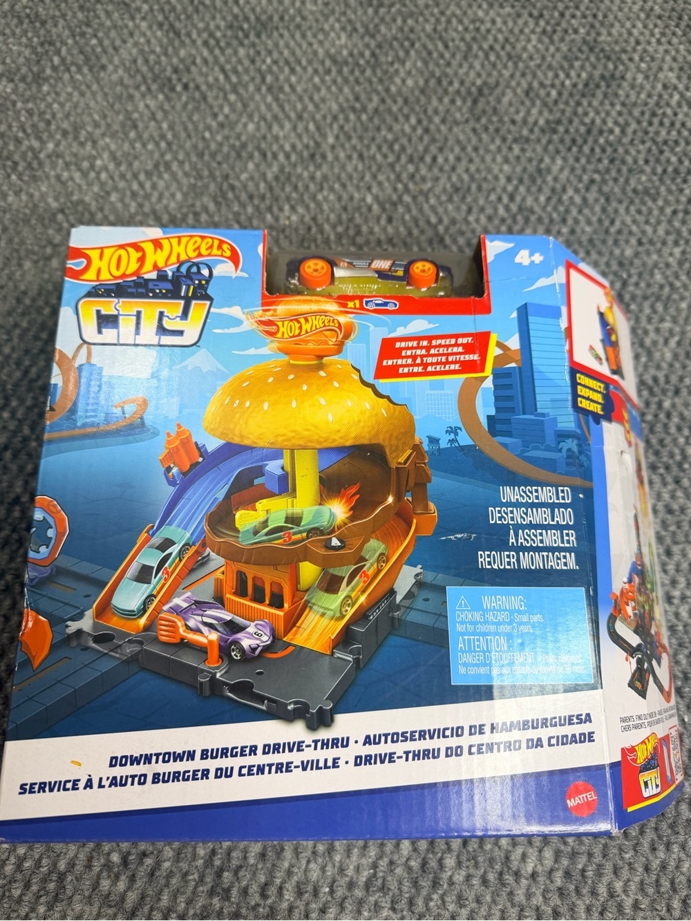 Hot Wheels City Downtown Burger Drive-Thru Playset - Orange/Yellow